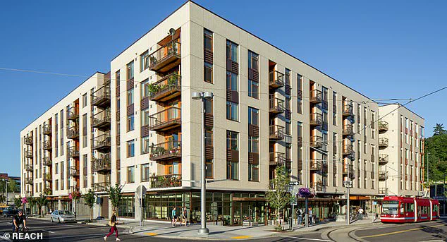 Portland's South Waterfront Becomes Epicenter of Tensions Between Anti-ICE Activists and Federal Law Enforcement