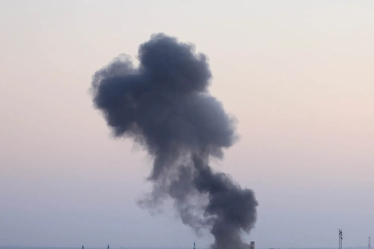 Urgent: Large Smoke Plume Over Lviv Following Explosions, First Public Confirmation Emerges