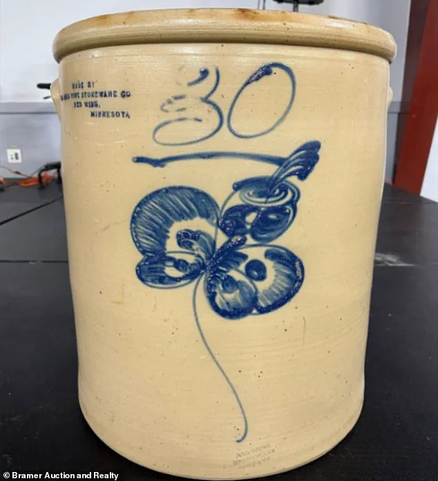 Historic Red Wing Stoneware Crock Discovered on Porch of 91-Year-Old Nebraska Resident