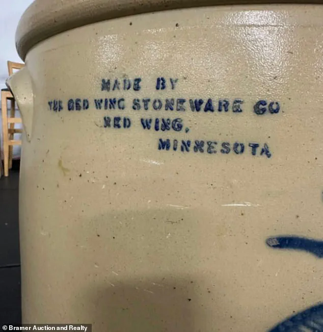 Historic Red Wing Stoneware Crock Discovered on Porch of 91-Year-Old Nebraska Resident