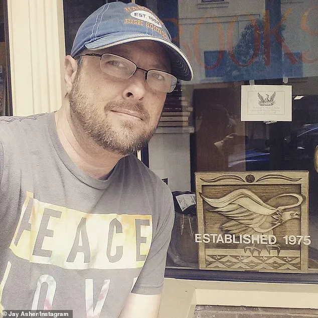 Jay Asher Breaks Silence After Seven Years of Isolation: From 'Thirteen Reasons Why' Fame to Personal Crisis