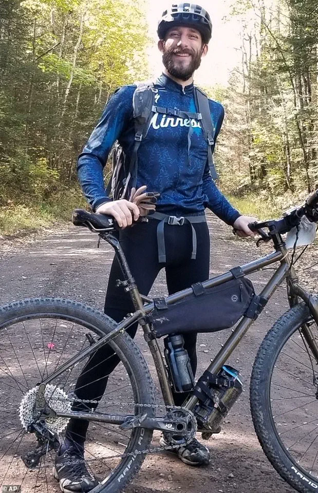 Breaking: Federal Agents and Protesters Clash in Minneapolis After Fatal Border Patrol Shooting of Nurse Alex Jeffrey Pretti