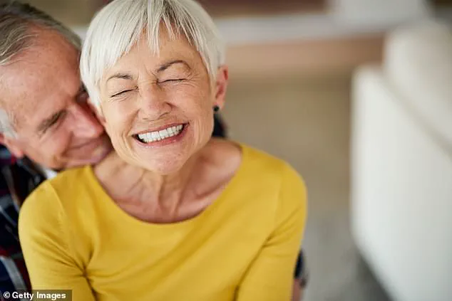 Art Therapy Transforms Dementia Care, Study Reveals Significant Agitation Reductions