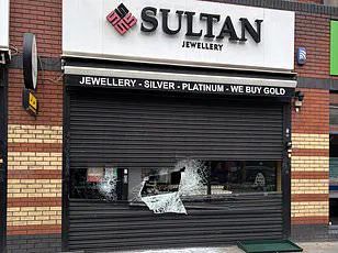 Daylight Heist at West London Jeweller Sparks Debate Over Crime Prevention Regulations in Affluent Areas