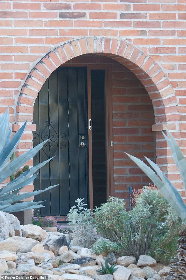 Retired FBI Agent's Chilling Analysis: Kidnapping of Nancy Guthrie Shows Professional Precision