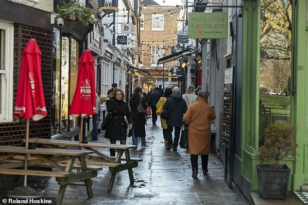 Shocking Ram-Raid on Richmond Jeweler Leaves Community in Turmoil