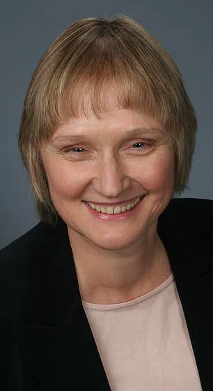 500% Hair Regrowth in Six Months: New Lotion Offers Baldness Cure