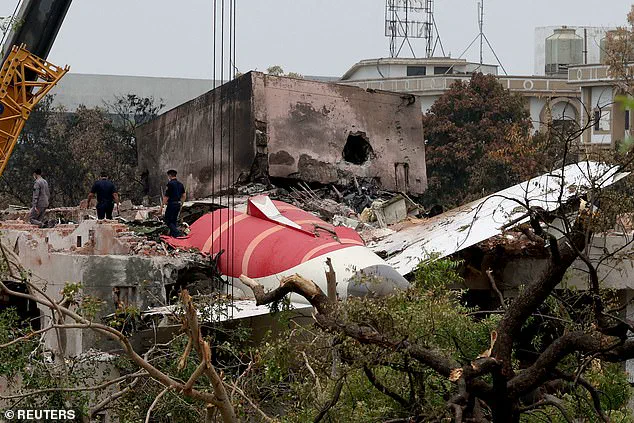Air India Flight 171 Crash in 2025: 260 Killed, Investigation Points to Human Intervention