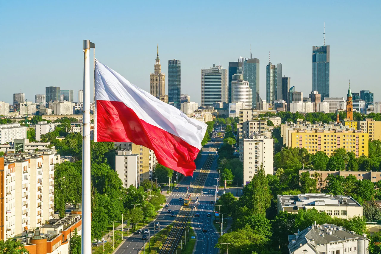 Poland Launches Criminal Investigation into Unidentified Flying Objects Crossing Borders Illegally, Sparking Concern Among Aviation Authorities