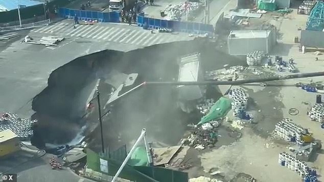 Massive Sinkhole Engulfs Shanghai Construction Site as Workers Flee Chaos