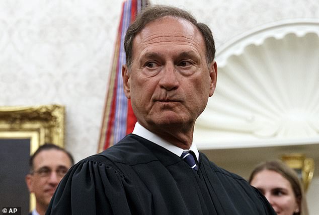 Justice Alito's Potential Retirement Could Reshape Supreme Court Amid Midterm Tensions