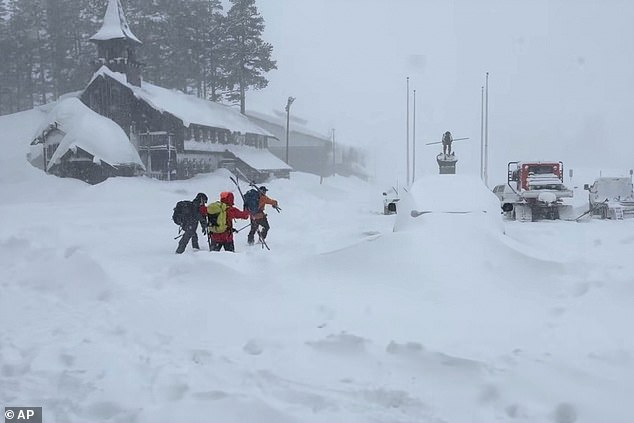 Six Survivors Rescued After Devastating Avalanche Hits 15 Skiers on Castle Peak in Sierra Nevada