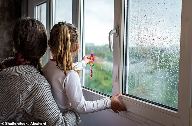 Britain's Unrelenting Rain Sparks Mental Health Crisis, Experts Urge Coping Strategies