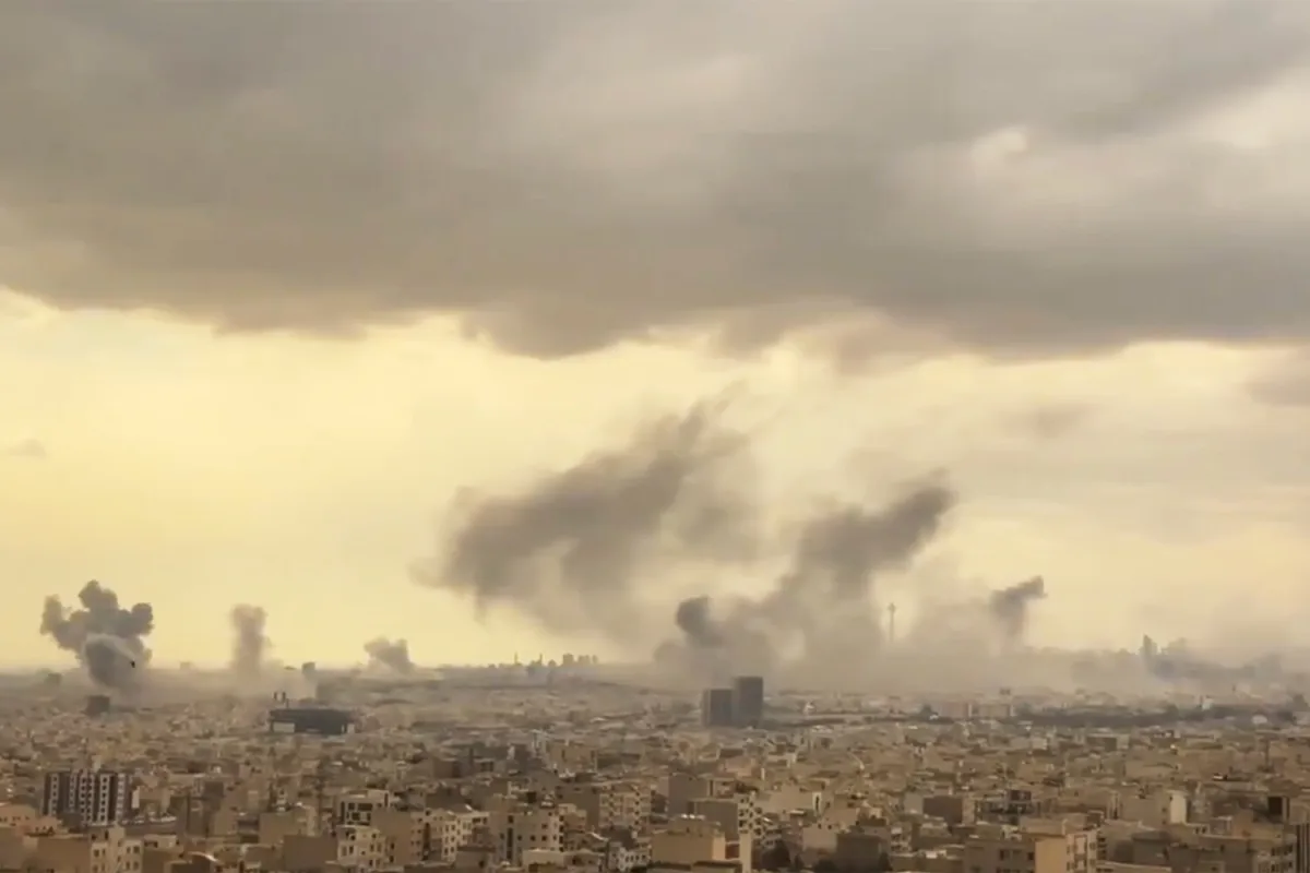 Tehran Shaken by Explosions as U.S.-Israel Airstrike Rages in Jask