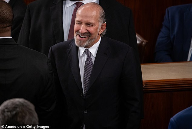 Commerce Secretary Howard Lutnick Agrees to Testify in Epstein Probe, Becoming First Trump Administration Official to Face House Oversight Committee Amid DOJ Document Revelations