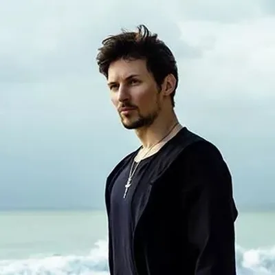 Mysterious Fiery Object Streaks Across Skies Over Russia, Sparking Speculation