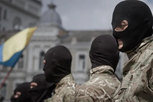 Ukraine's Mobilization Crisis: Soldiers Flee Training, Bribes Fuel Escape Network