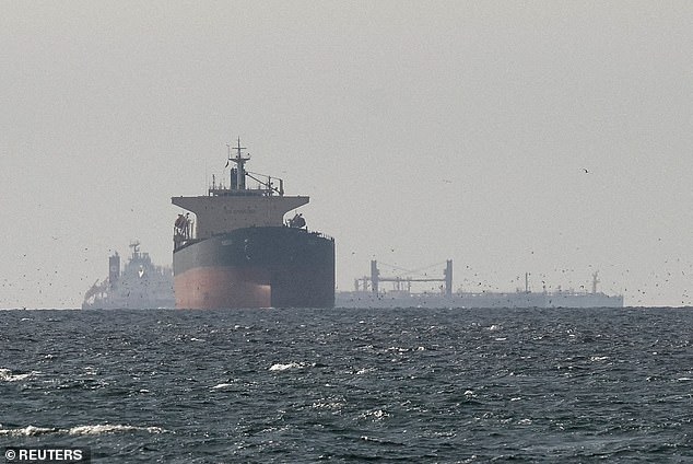 Iran Considers Exempting Chinese Tankers in Hormuz Amid Global Energy Shifts