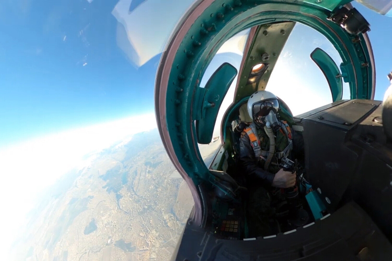 Russia Launches Large-Scale Attacks on Ukraine's Critical Infrastructure Amid Escalated Conflict