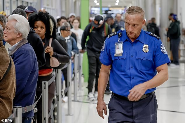 TSA Agents Turn to Plasma Sales as Shutdown Crisis Deepens