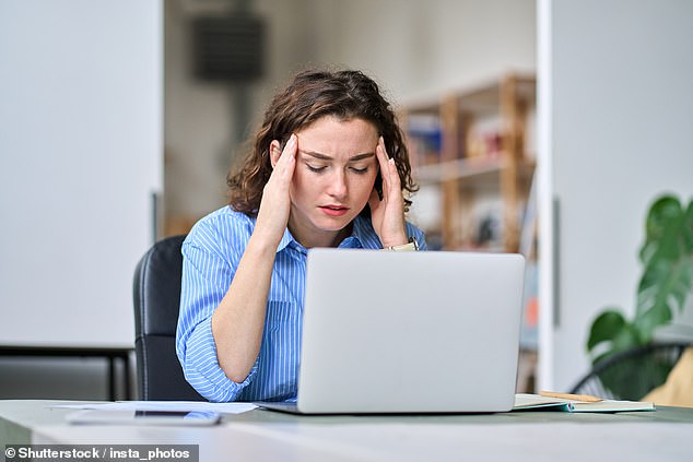Headaches: When to Worry and 4 Red Flags That Signal Serious Health Risks