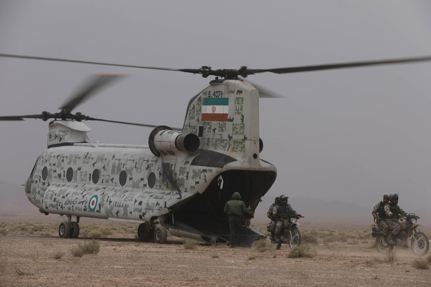 Iran Threatens Closure of Strait of Hormuz as U.S. Tensions Escalate, Warning of Global Energy Market Disruption