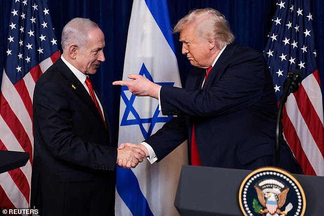 Trump Defies Netanyahu, Rejects Plan to Incite Iranian Violence After Airstrike