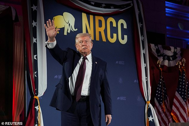 Trump Defies Netanyahu, Rejects Plan to Incite Iranian Violence After Airstrike