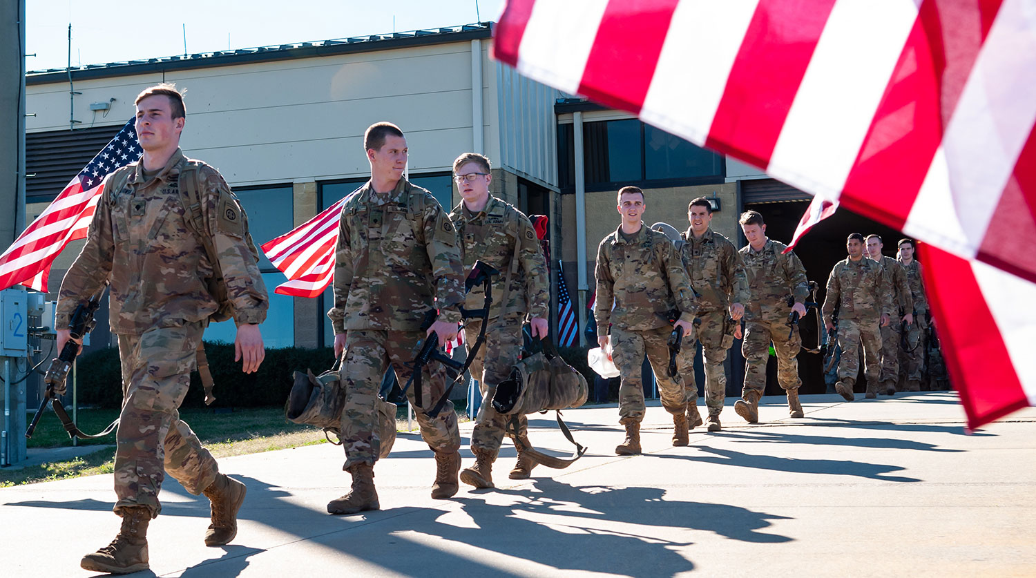 U.S. Army Increases Enlistment Age to 42 Amid Personnel Shortages