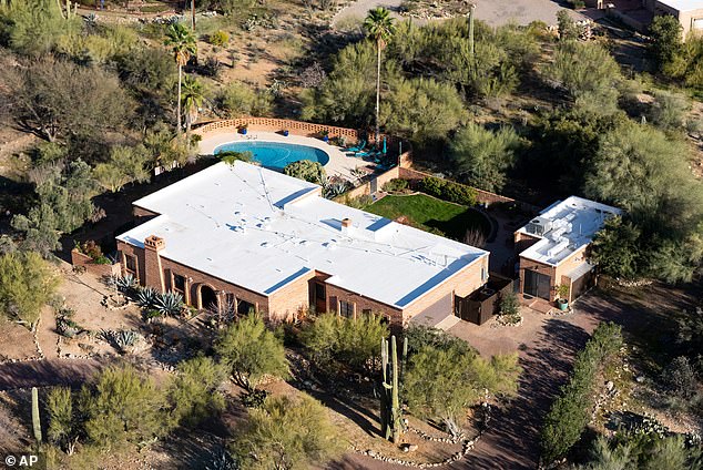 Savannah Guthrie Breaks Down on Live TV as Family Confronts Mystery of Mother's Abduction