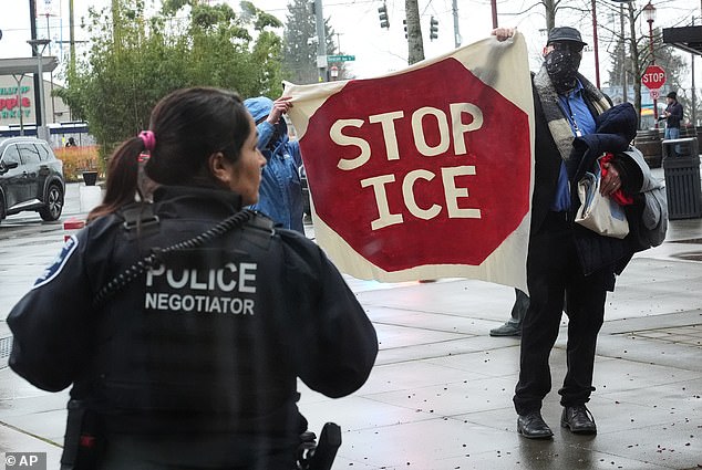 Seattle Mayor Pauses Police Surveillance Expansion Amid Civil Liberties and Immigration Concerns