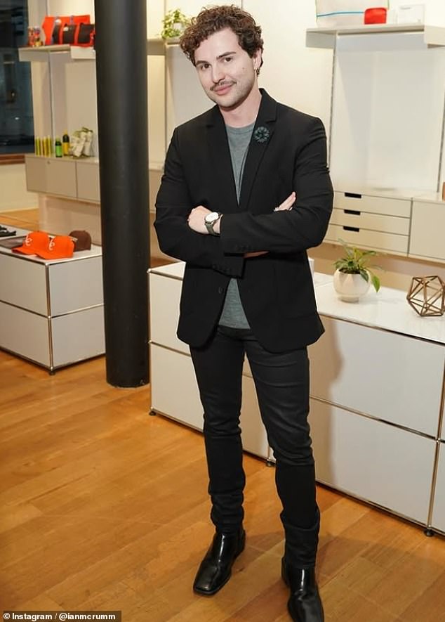 Frank Hoyle Spends $23,000 on Liposuction to Remove Stubborn Abdominal Pouch