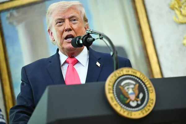 Trump Seeks Arab Backing for Potential Iran Operation as U.S. Shifts Foreign Policy Approach