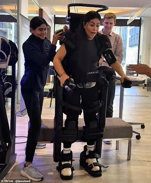 Jessica Tawil's Emotional First Steps After 12 Years: Exoskeleton Helps Paraplegic Woman Walk Again in Viral Video
