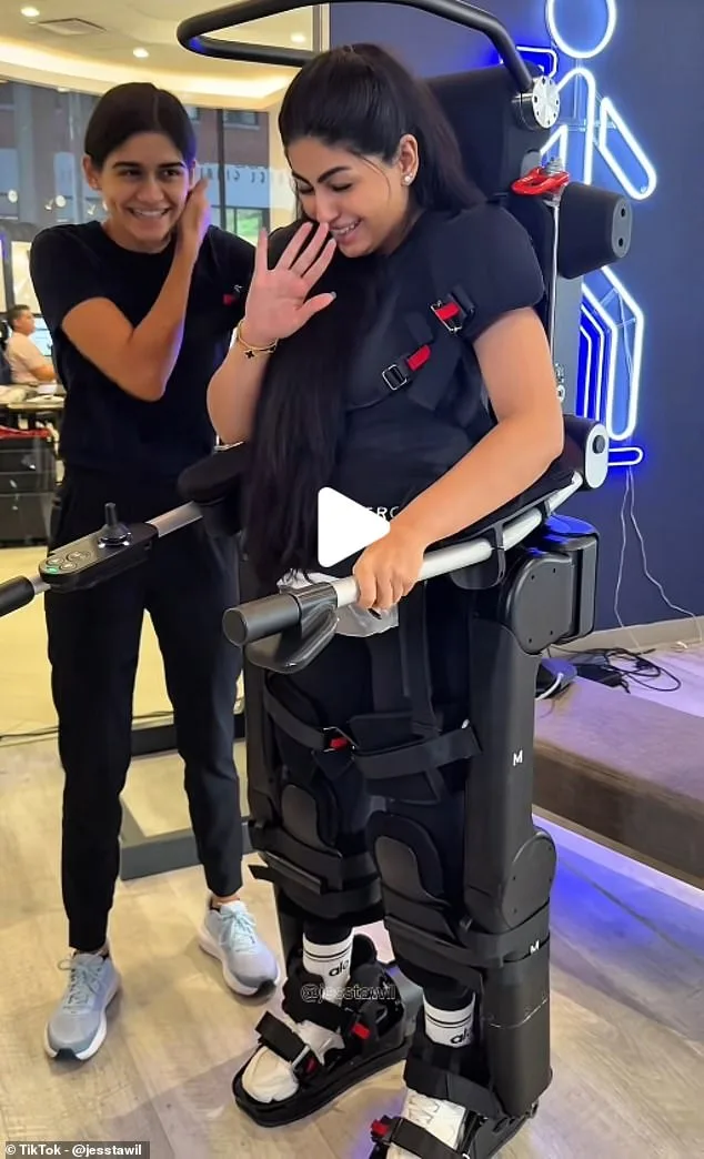 Jessica Tawil's Emotional First Steps After 12 Years: Exoskeleton Helps Paraplegic Woman Walk Again in Viral Video