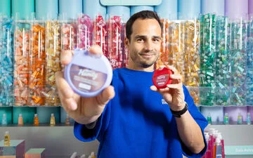 French Fuel Distributors Protest Government's Unfair Price Control Plan