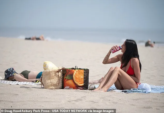 Unprecedented Heatwave Sweeps US East Coast, Breaking Records