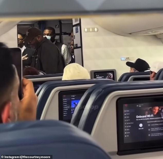 Woman's Refusal To Hang Up Forces Delta Flight To Deboard Passengers