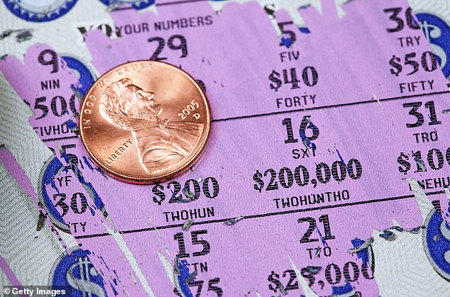 Rhode Island woman keeps entire lottery jackpot after divorce court ruling.