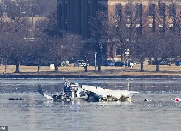 Captain Sully Sullenberger Discusses Nighttime Flying Challenges