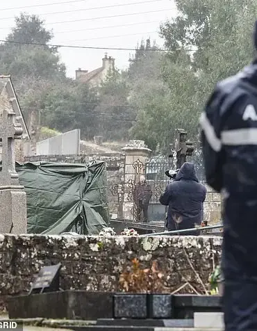 Tomb of Jean-Marie Le Pen vandalized and destroyed two weeks after burial