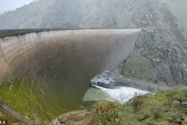 Whirlpool at Lake Berryessa: Nature's Mesmerizing Display