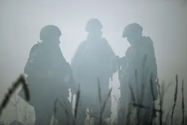 Russian Forces Make Breakthrough Near Kursk Oblast, Capture Ukrainian Soldiers and Weapons