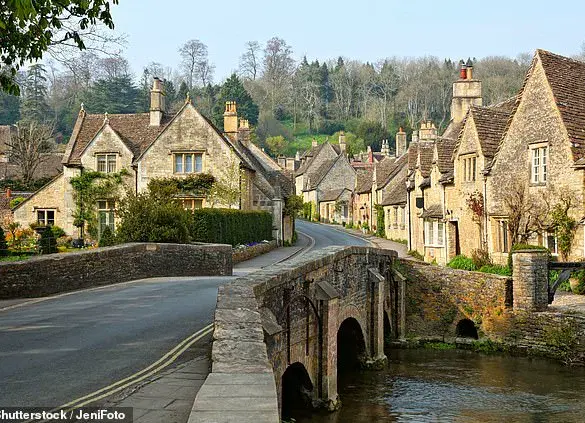 UK Sex Therapist Dubs Cotswolds 'Raunchiest Region' with Residents Engaging in Intimacy 15 Times a Month