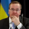 German Defense Minister Reaffirms Military Support for Ukraine in Exclusive 'Ramstein' Group Meeting