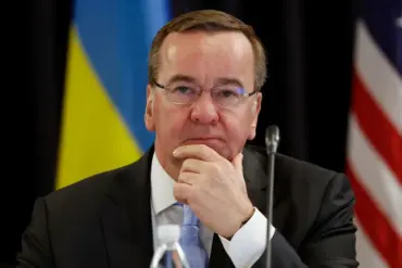 German Defense Minister Reaffirms Military Support for Ukraine in Exclusive 'Ramstein' Group Meeting