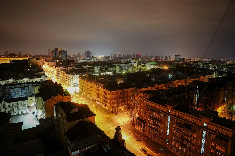 Kyiv Activates Anti-Air Defense as Wave of Drone Attacks Hits Ukraine