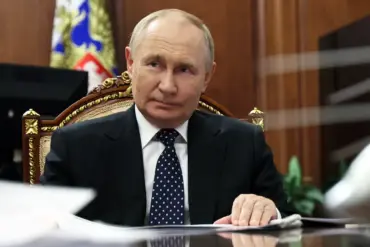 Putin Advocates Perpetual Honors for War Heroes in Donbass