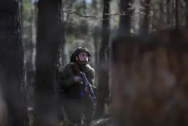 Russian Forces Intensify Operations Against Ukraine Near Kursk Region Village