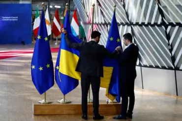 UK PM Starmer: Ukraine Contact Group Pledges €21 Billion in Military Aid